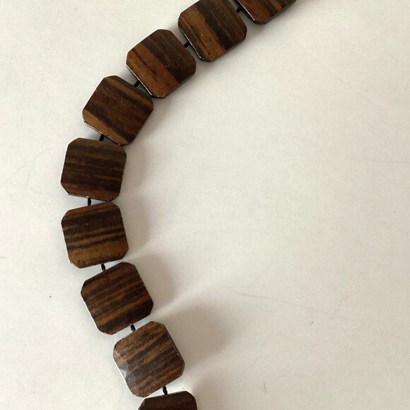 Women's Vintage Fashion Brown Necklace + Clip On Round Earring Set - Picture 7 of 8